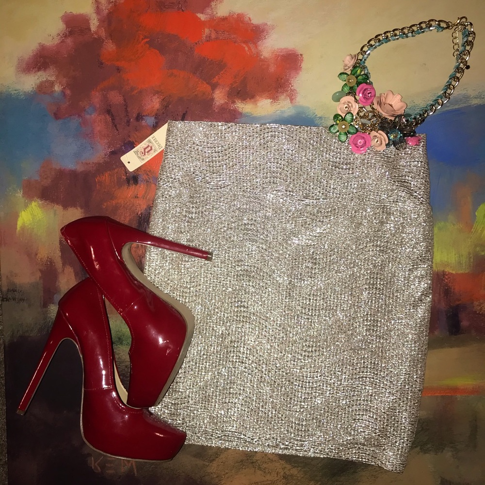 Decree | Gold Foiled Metallic Mimi Skirt